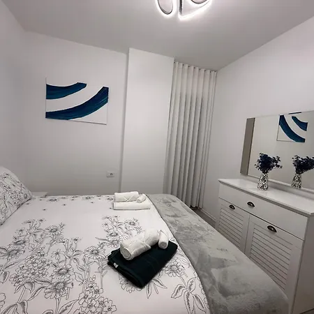 Апартаменты Ami Modern 2Br Apartment Тирана