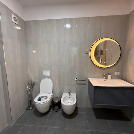 Modern 2br Near Ring & Main Road Access * Τίρανα