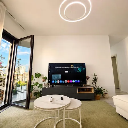 Ami Modern 2br * Tirana