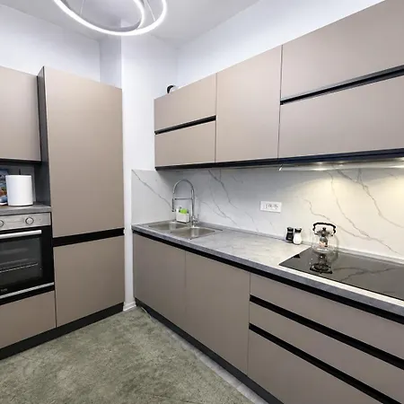 Ami Modern 2Br Apartment Апартаменты Тирана
