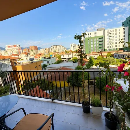 Appartement Modern 2br Near Ring & Main Road Access *