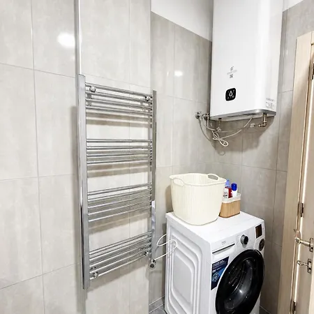 Appartement Modern 2br Near Ring & Main Road Access Tirana