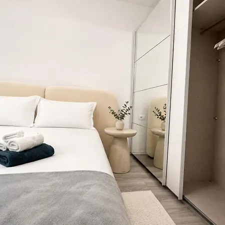 Ami Modern 2br * Tirana